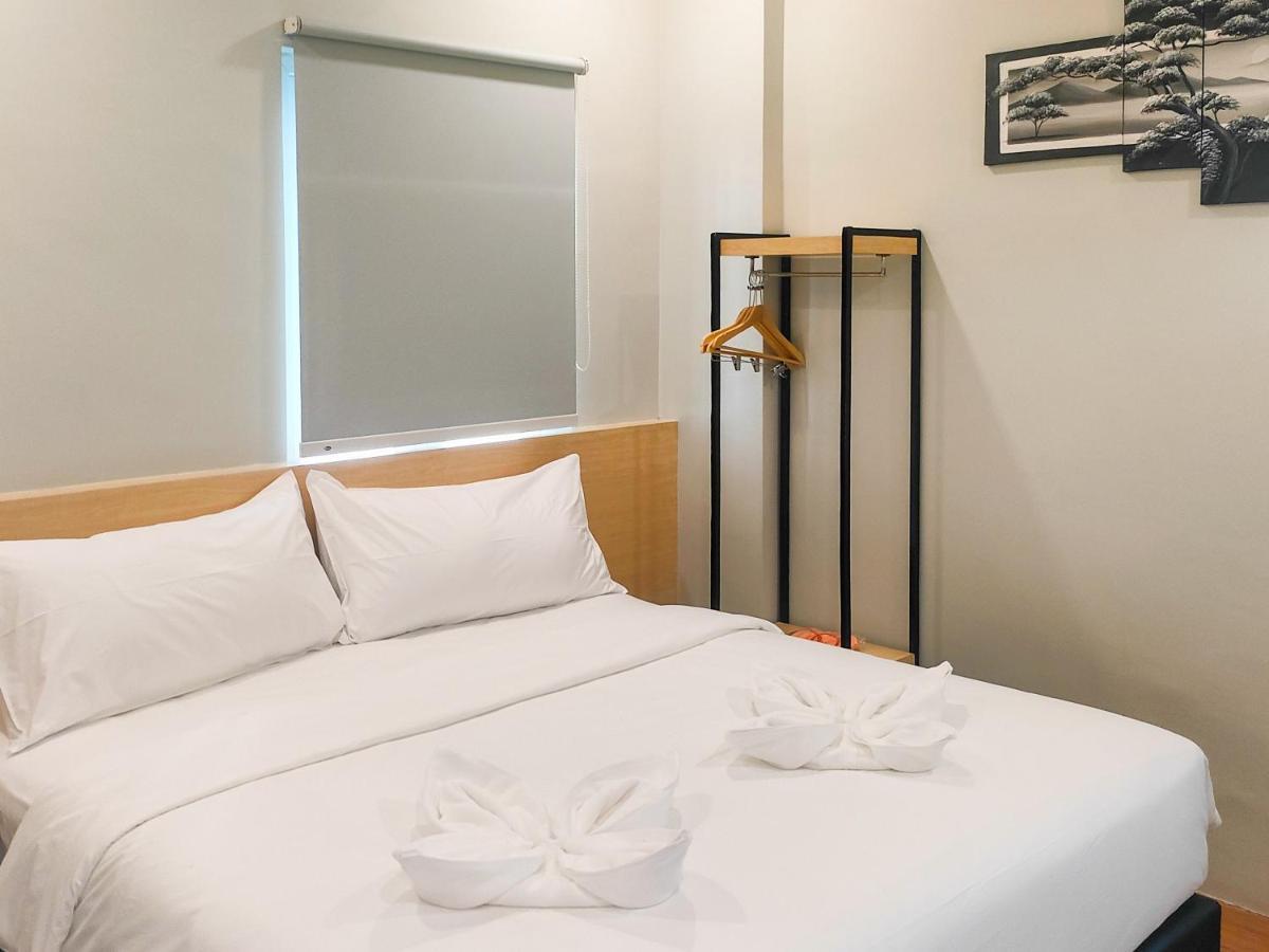 Travel Biz Hotel Medan Mitra Reddoorz Exterior foto